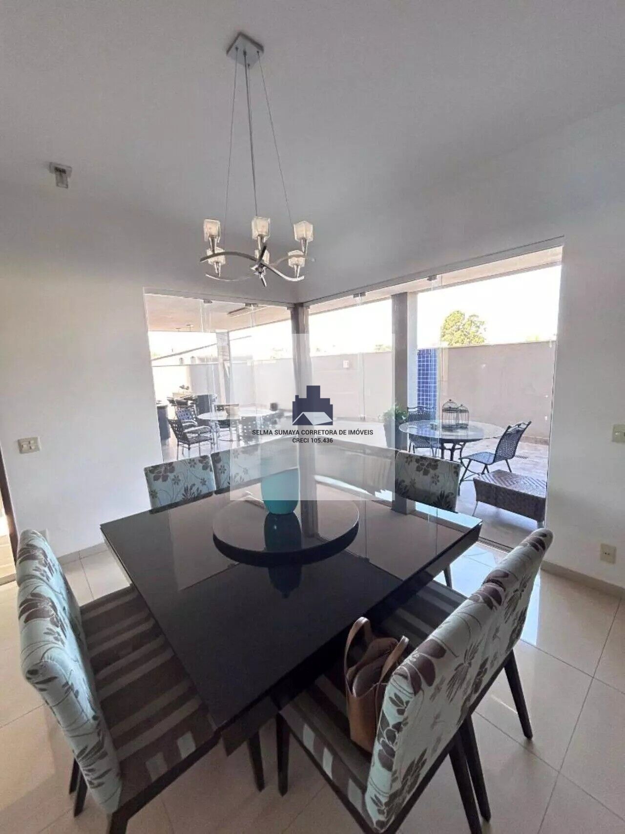Casa de Condomínio com 4 quartos à venda, 300m² — foto 5 de 18