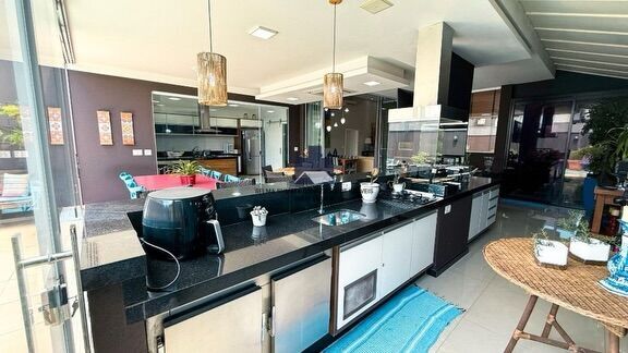 Casa de Condomínio com 4 quartos à venda, 291m² — foto 6 de 17