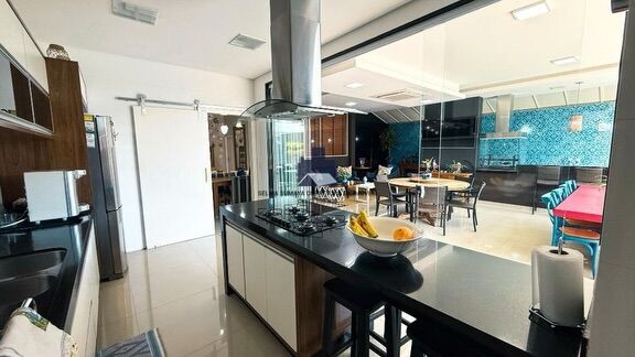 Casa de Condomínio com 4 quartos à venda, 291m² — foto 14 de 17