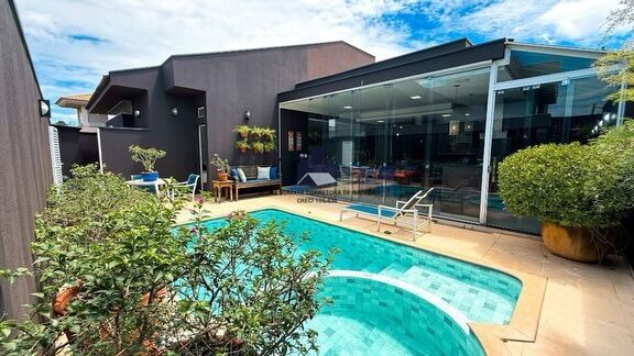 Casa de Condomínio com 4 quartos à venda, 291m² — foto 4 de 17