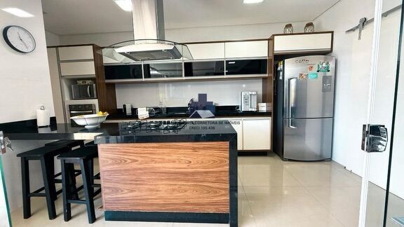 Casa de Condomínio com 4 quartos à venda, 291m² — foto 9 de 17
