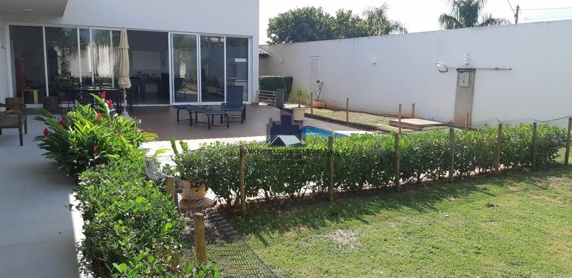 Casa de Condomínio com 3 quartos à venda, 360m² — foto 37 de 48