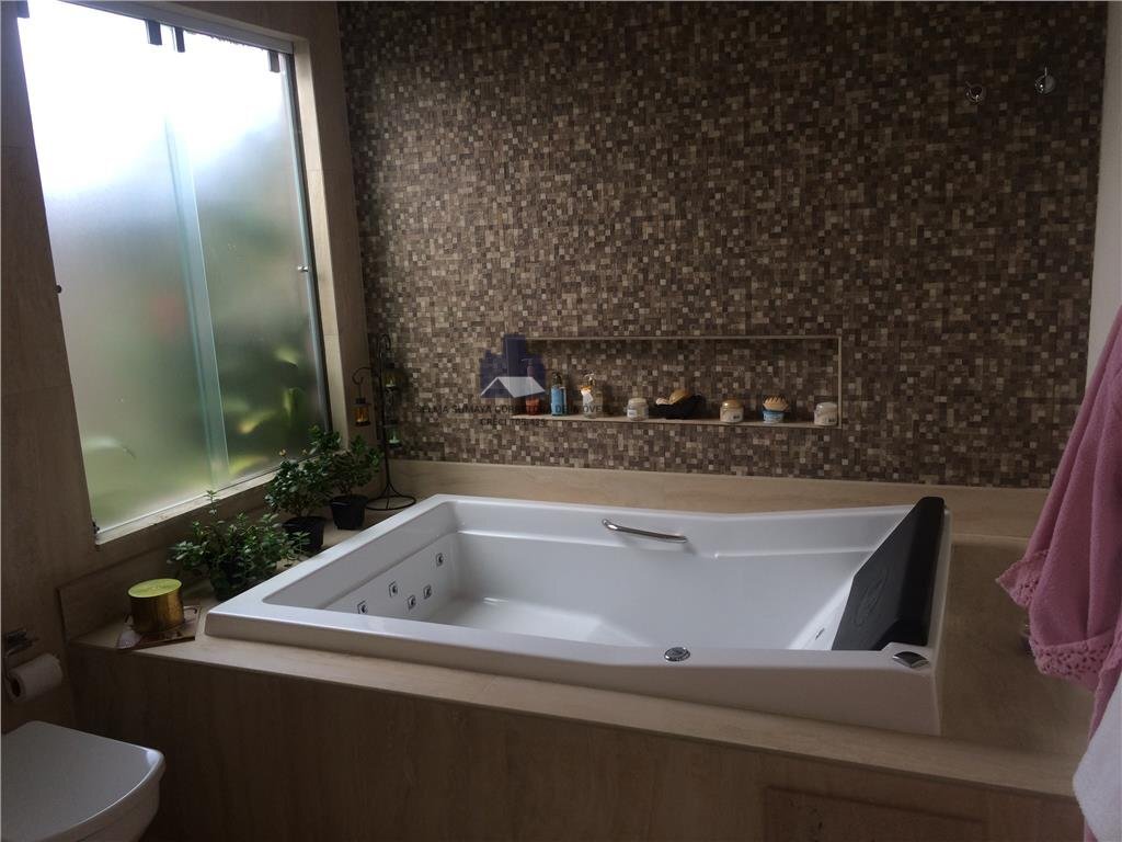 Casa de Condomínio com 3 quartos à venda, 360m² — foto 28 de 48