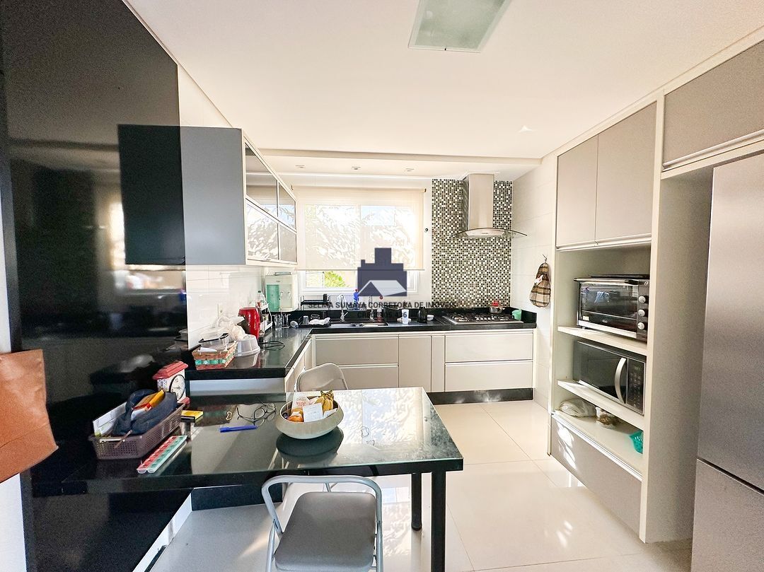 Casa de Condomínio com 3 quartos à venda, 298m² — foto 6 de 17
