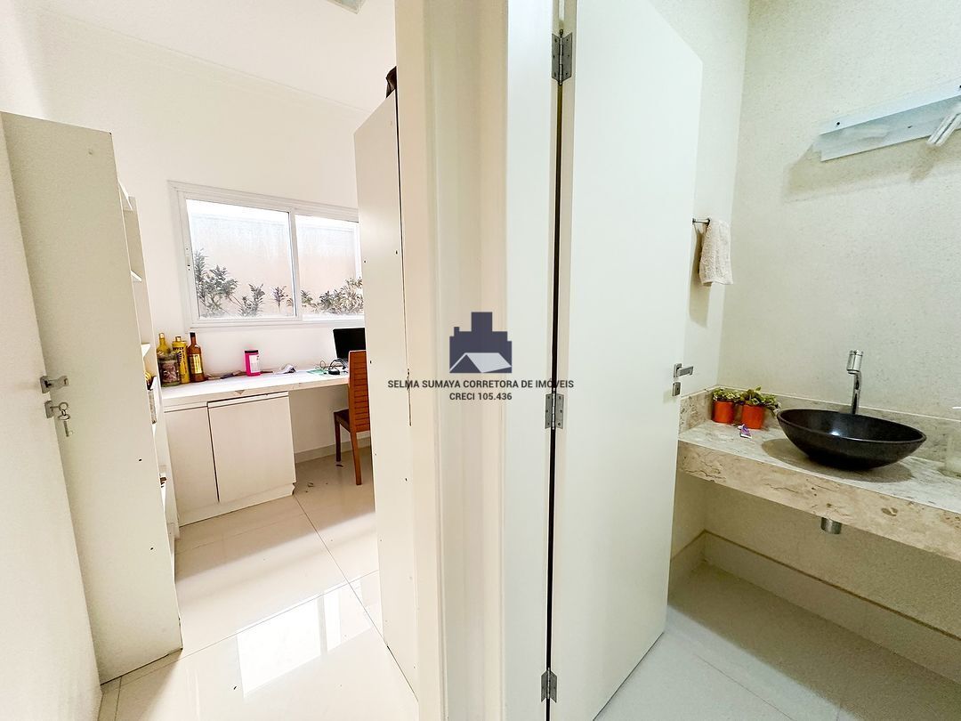 Casa de Condomínio com 3 quartos à venda, 298m² — foto 15 de 17