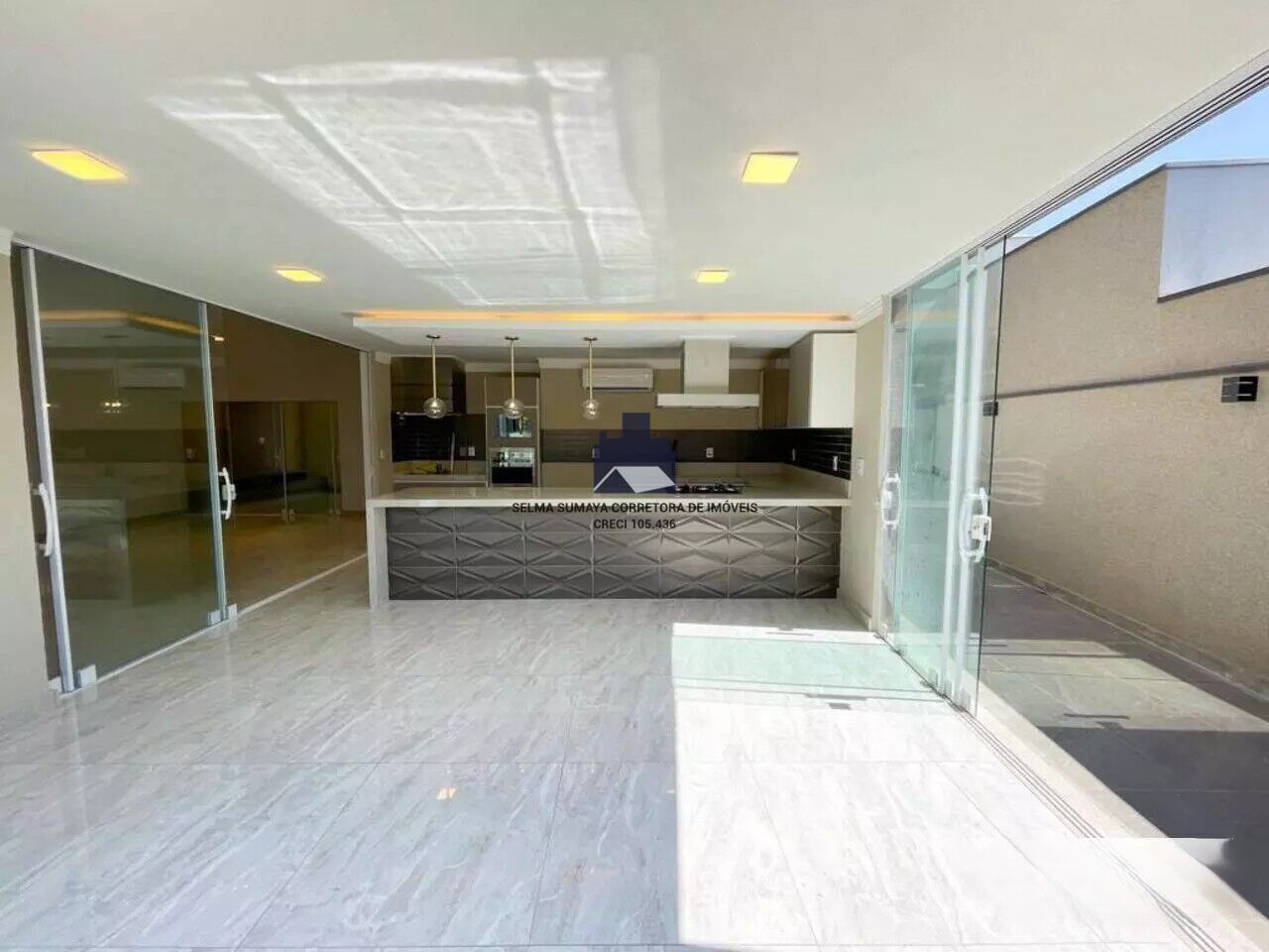 Casa de Condomínio com 3 quartos à venda, 225m² — foto 22 de 23