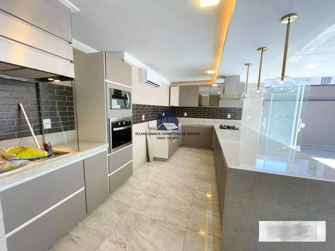 Casa de Condomínio com 3 quartos à venda, 225m² — foto 13 de 23