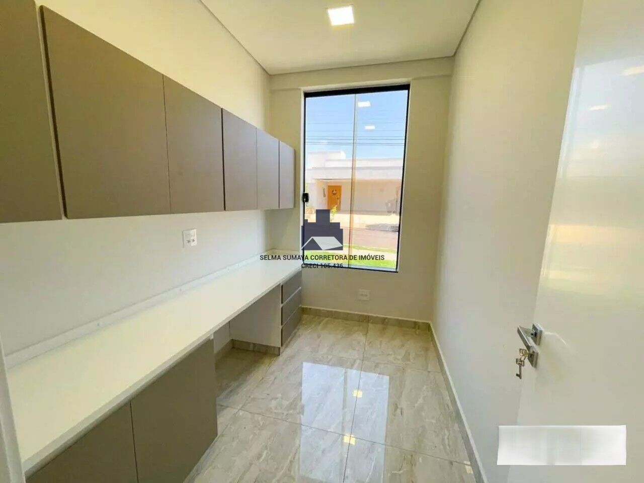 Casa de Condomínio com 3 quartos à venda, 225m² — foto 21 de 23
