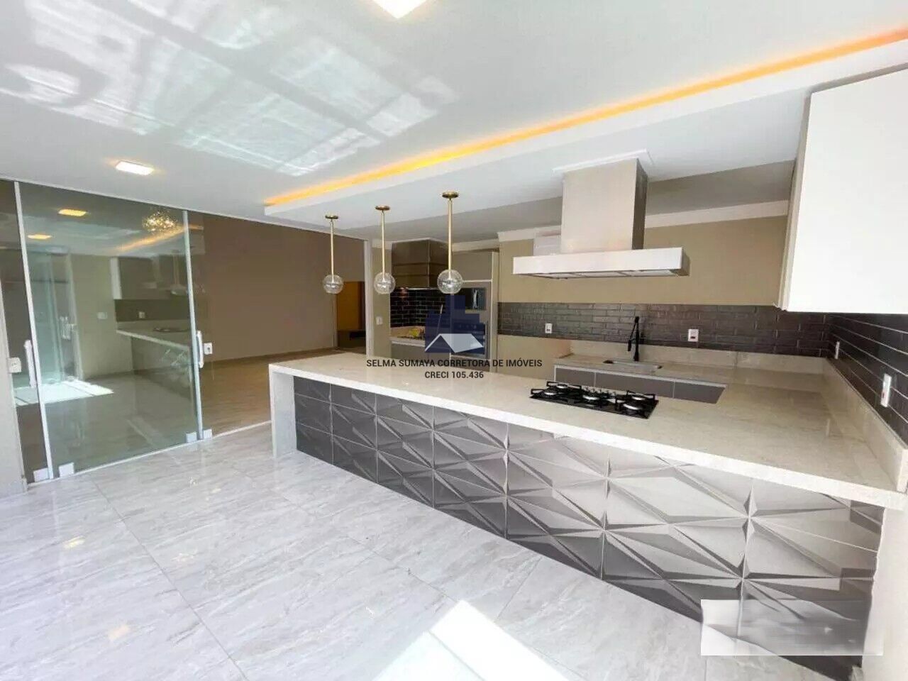 Casa de Condomínio com 3 quartos à venda, 225m² — foto 7 de 23