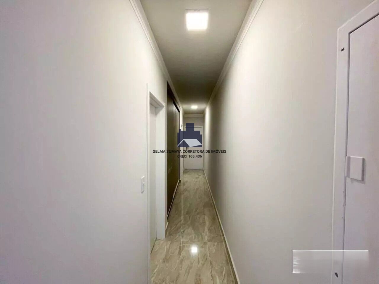 Casa de Condomínio com 3 quartos à venda, 225m² — foto 17 de 23
