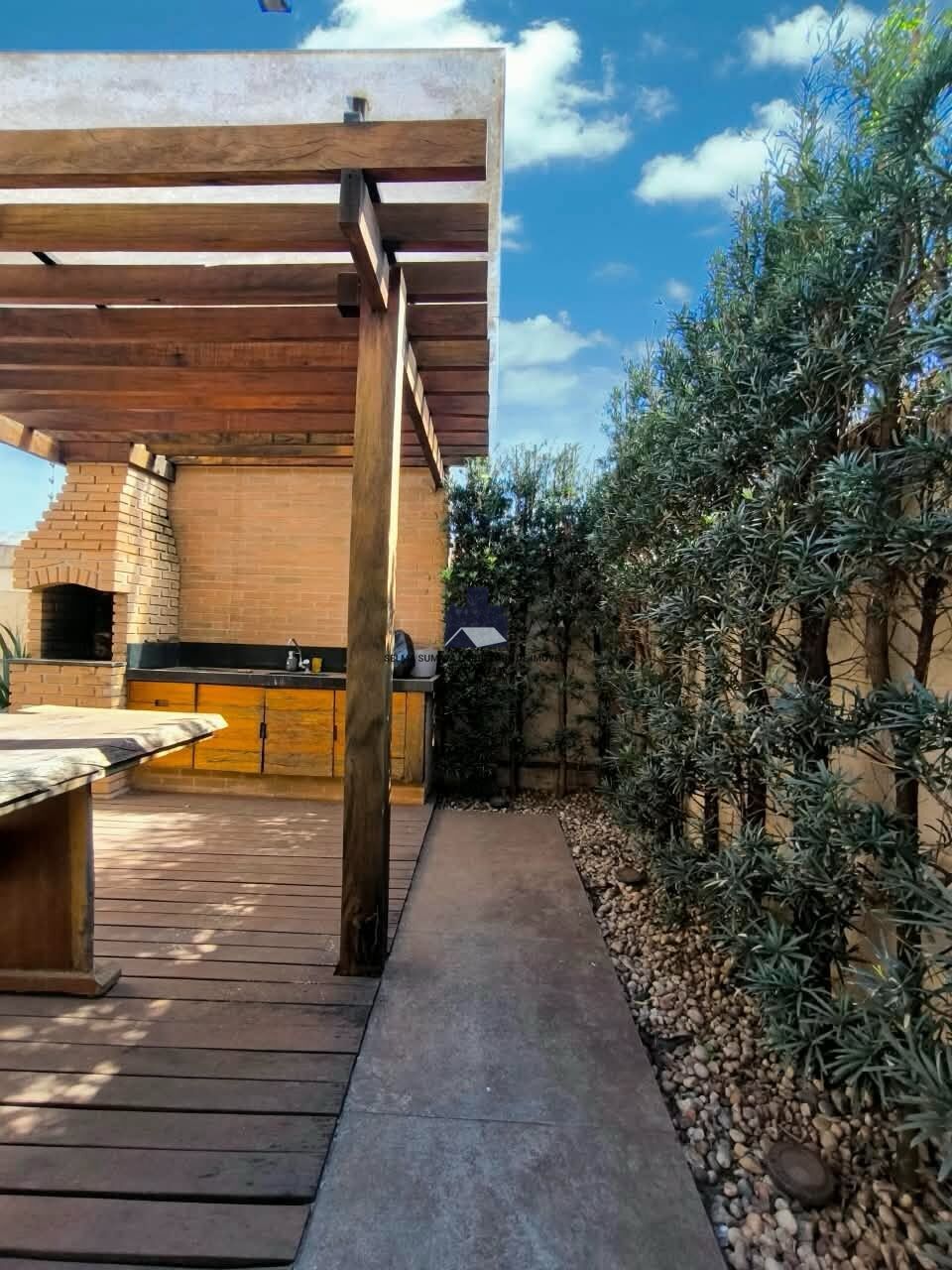 Casa de Condomínio com 3 quartos à venda, 140m² — foto 8 de 19