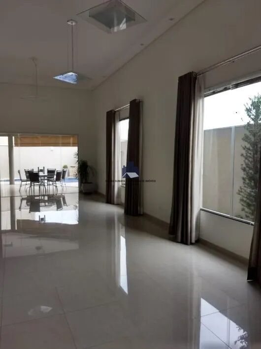 Casa de Condomínio com 3 quartos à venda, 250m² — foto 4 de 14