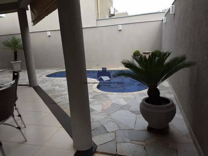 Casa de Condomínio com 3 quartos à venda, 250m² — foto 11 de 14