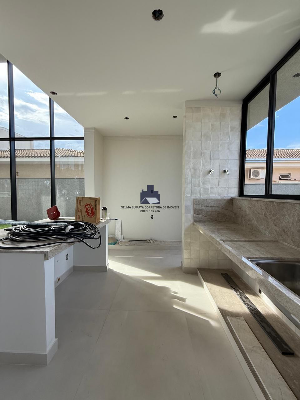 Casa de Condomínio com 3 quartos à venda, 240m² — foto 20 de 30