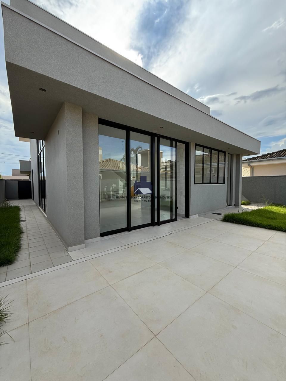 Casa de Condomínio com 3 quartos à venda, 240m² — foto 4 de 30