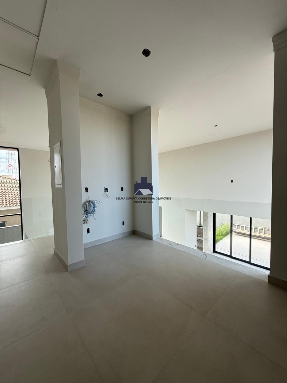 Casa de Condomínio com 3 quartos à venda, 240m² — foto 8 de 30