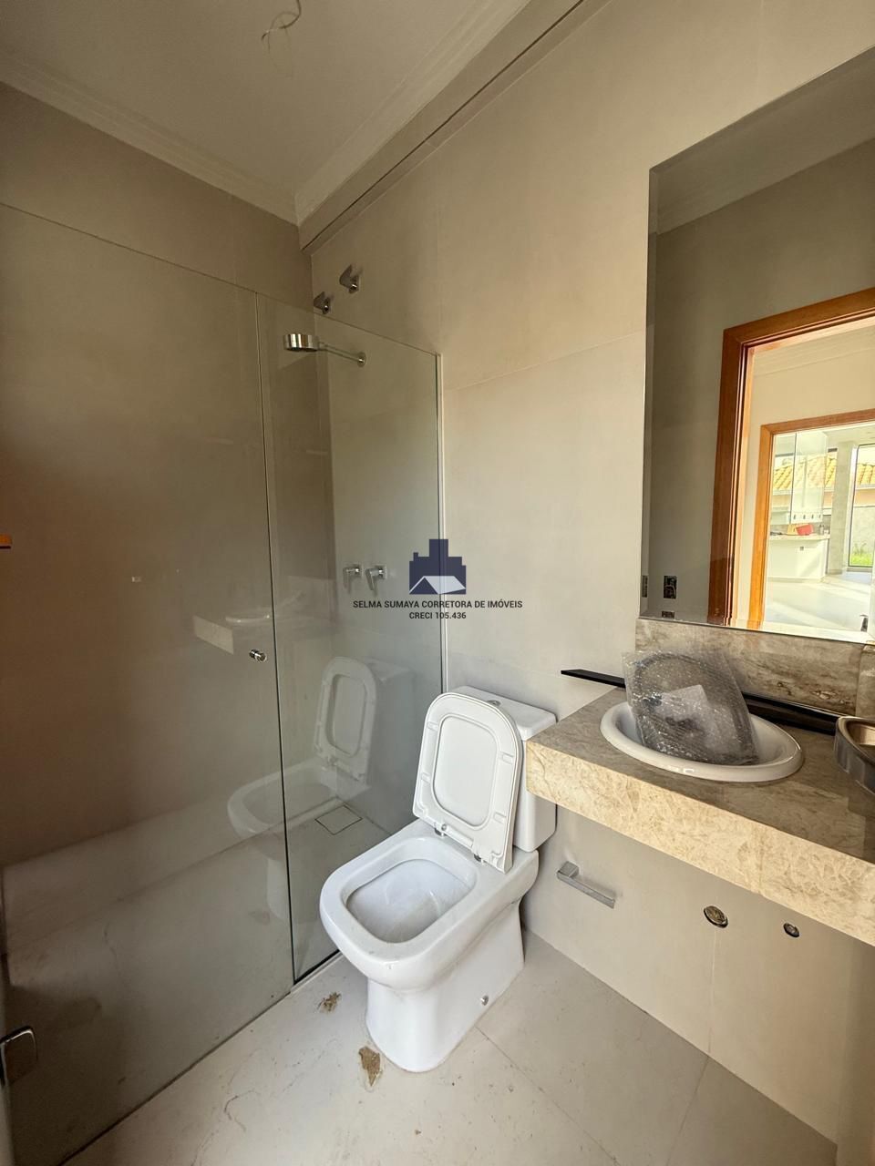 Casa de Condomínio com 3 quartos à venda, 240m² — foto 15 de 30