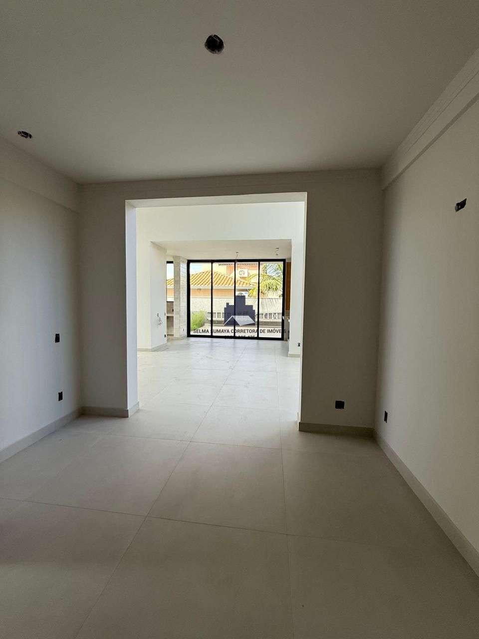 Casa de Condomínio com 3 quartos à venda, 240m² — foto 23 de 30