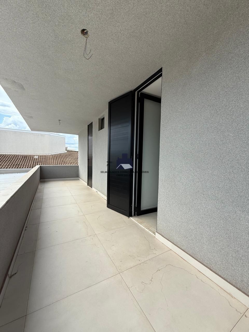 Casa de Condomínio com 3 quartos à venda, 240m² — foto 11 de 30