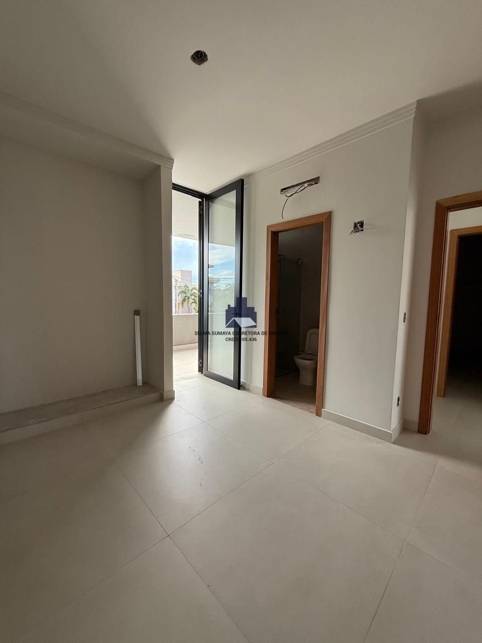 Casa de Condomínio com 3 quartos à venda, 240m² — foto 12 de 30