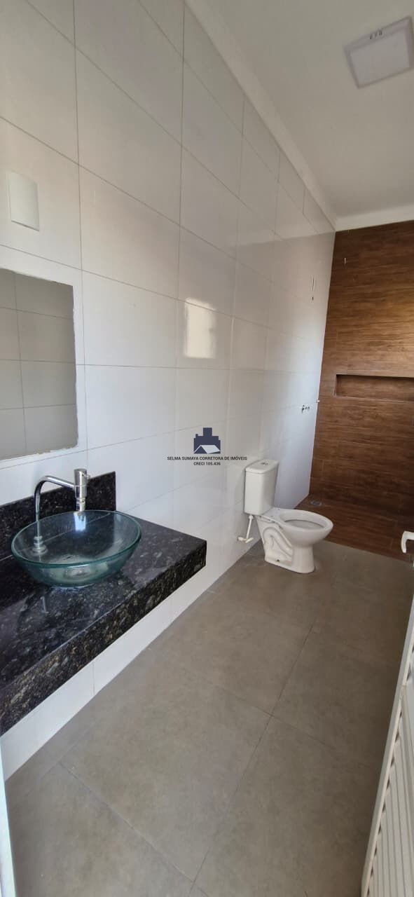Casa com 3 quartos à venda, 200m² — foto 22 de 23