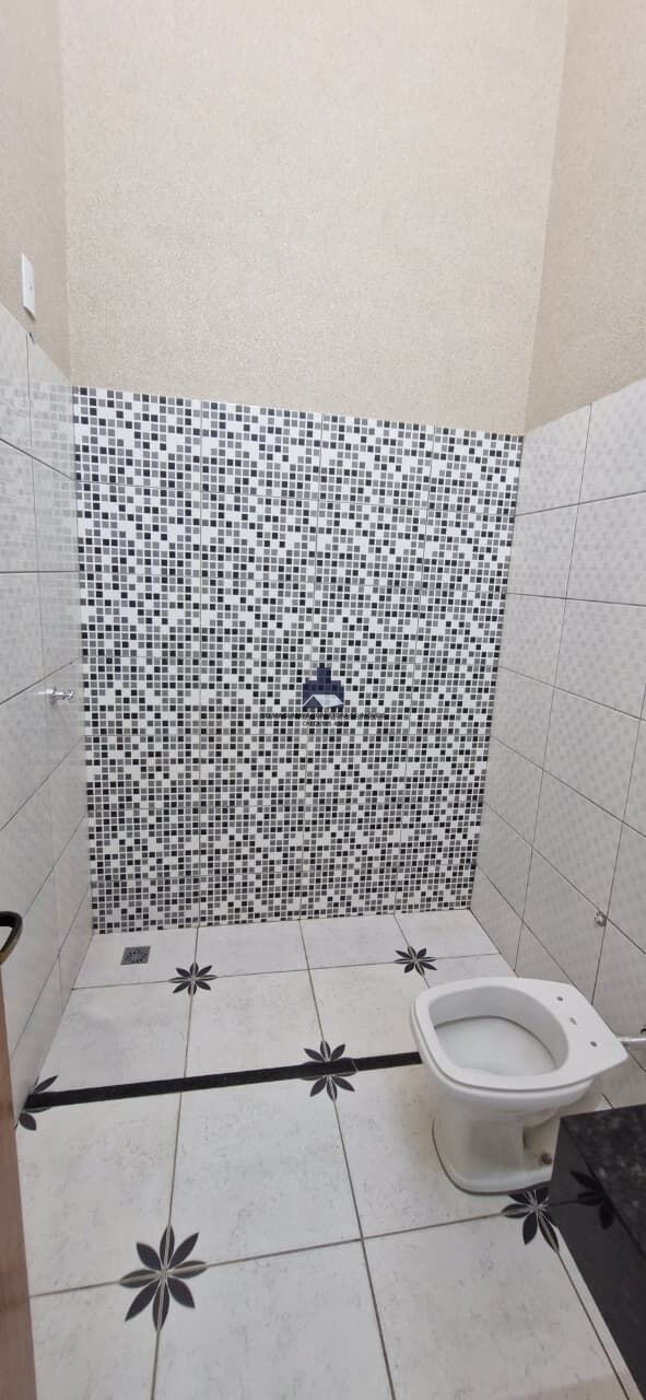 Casa com 3 quartos à venda, 200m² — foto 10 de 23