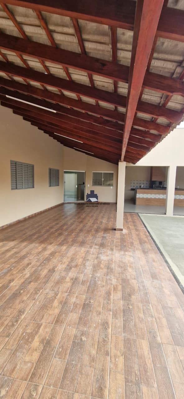 Casa com 3 quartos à venda, 200m² — foto 4 de 23