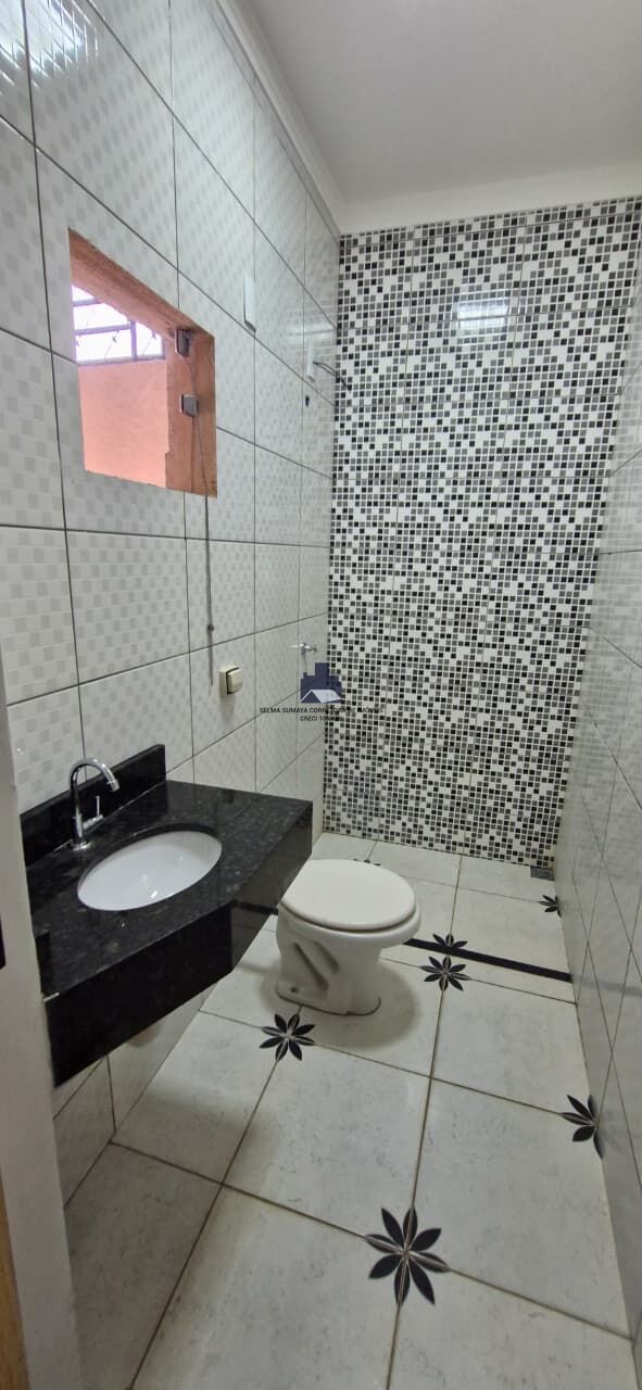 Casa com 3 quartos à venda, 200m² — foto 8 de 23