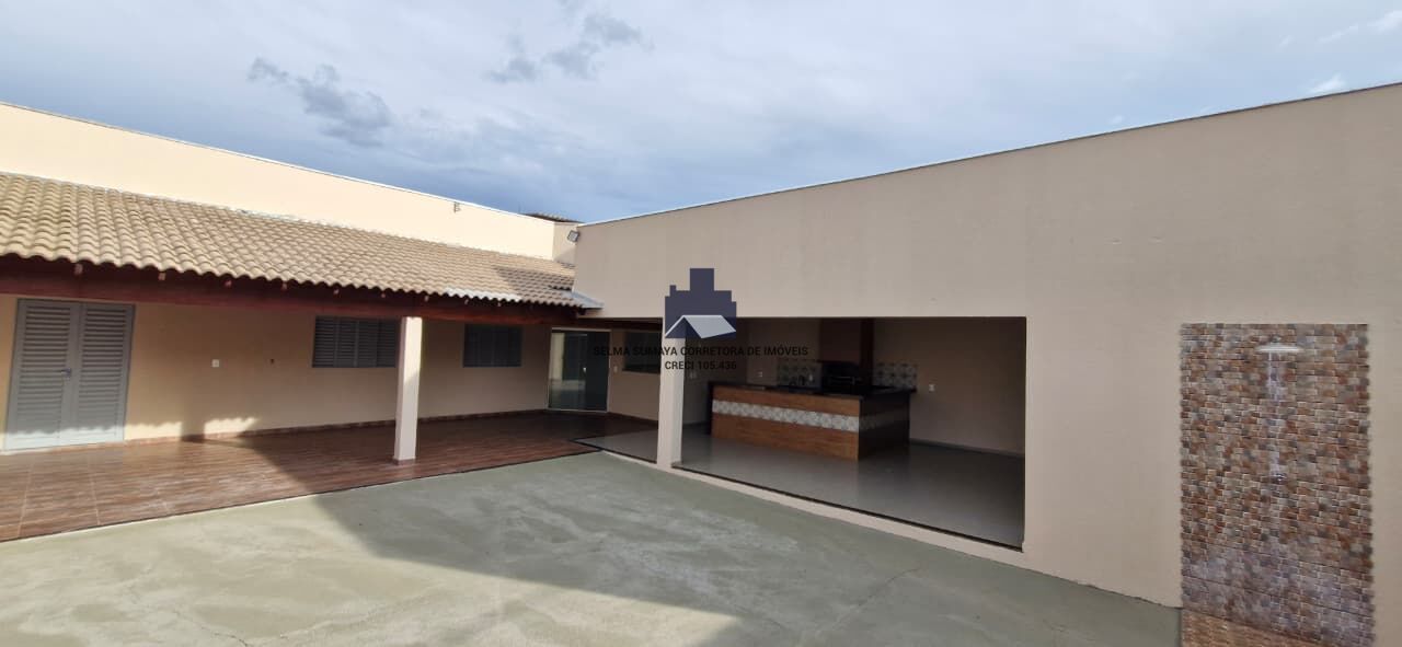 Casa com 3 quartos à venda, 200m² — foto 21 de 23