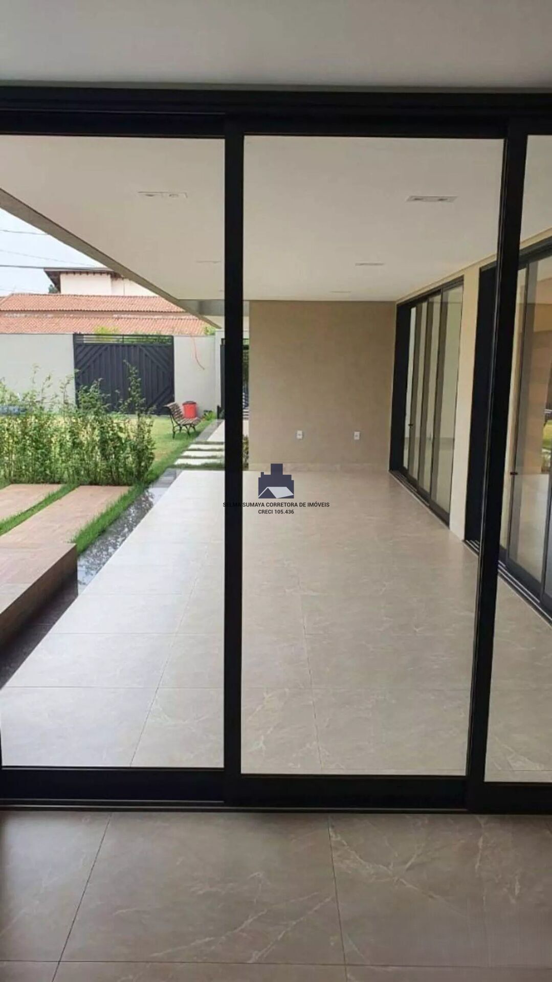 Casa com 4 quartos à venda, 900m² — foto 6 de 8