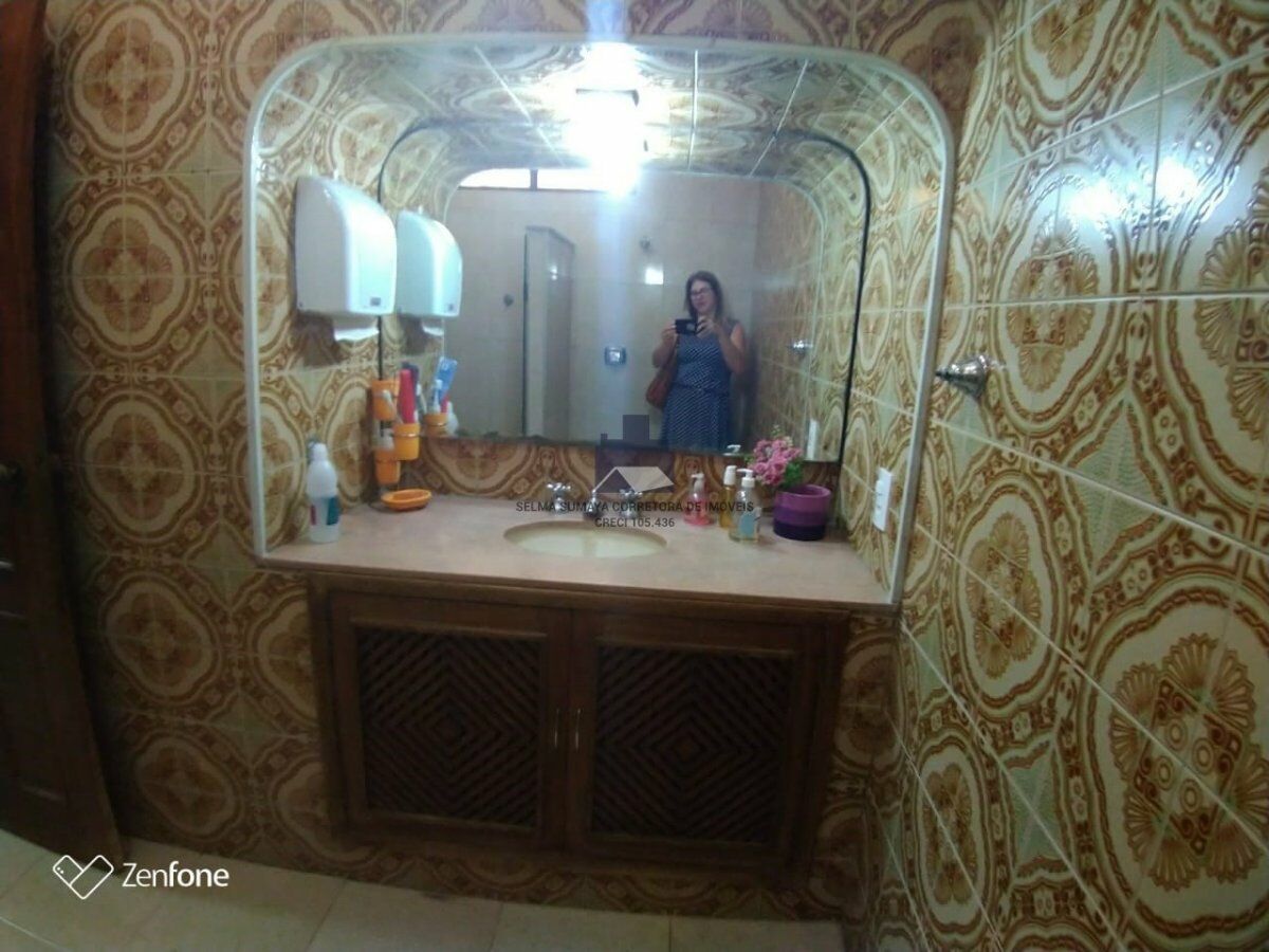 Casa com 3 quartos à venda, 307m² — foto 4 de 29