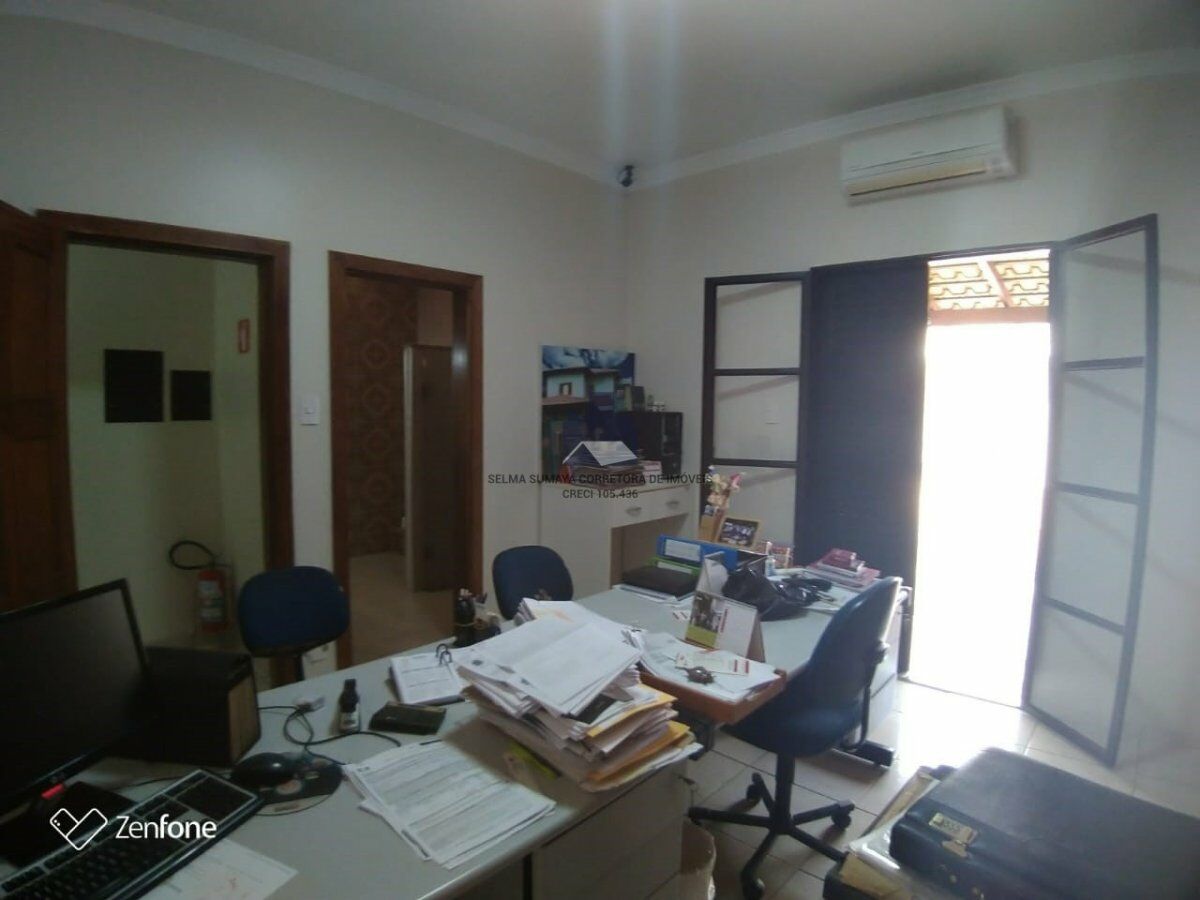 Casa com 3 quartos à venda, 307m² — foto 16 de 29