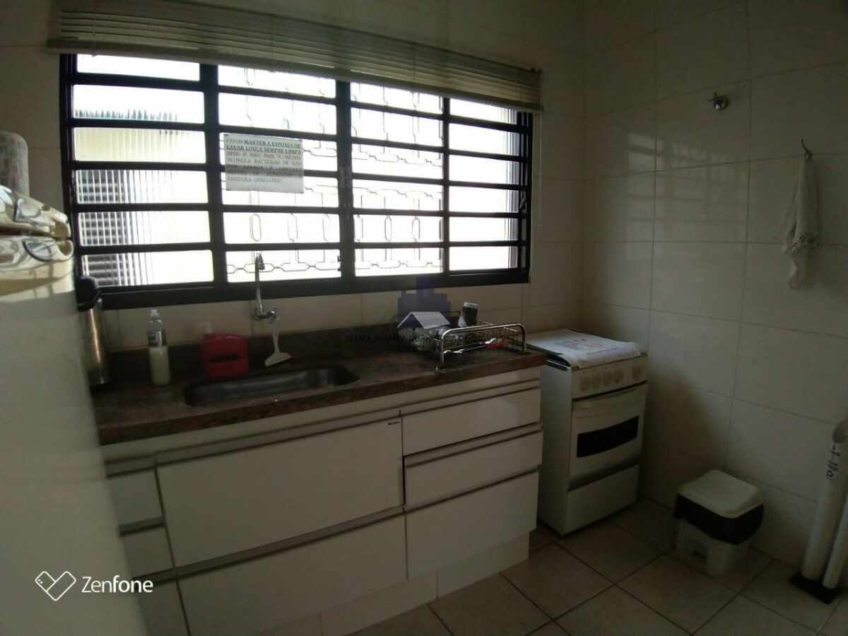 Casa com 3 quartos à venda, 307m² — foto 18 de 29