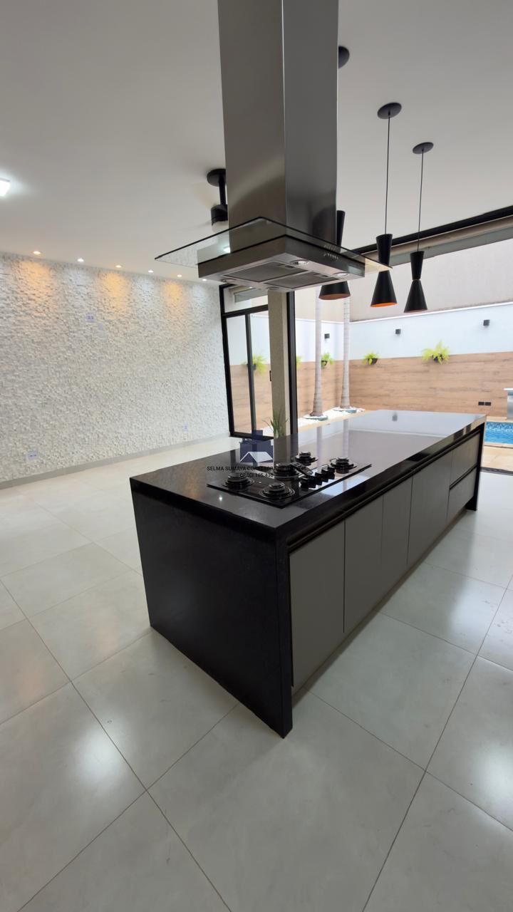 Casa de Condomínio com 3 quartos à venda, 196m² — foto 14 de 17