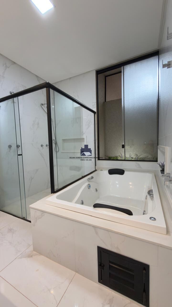 Casa de Condomínio com 3 quartos à venda, 196m² — foto 10 de 17