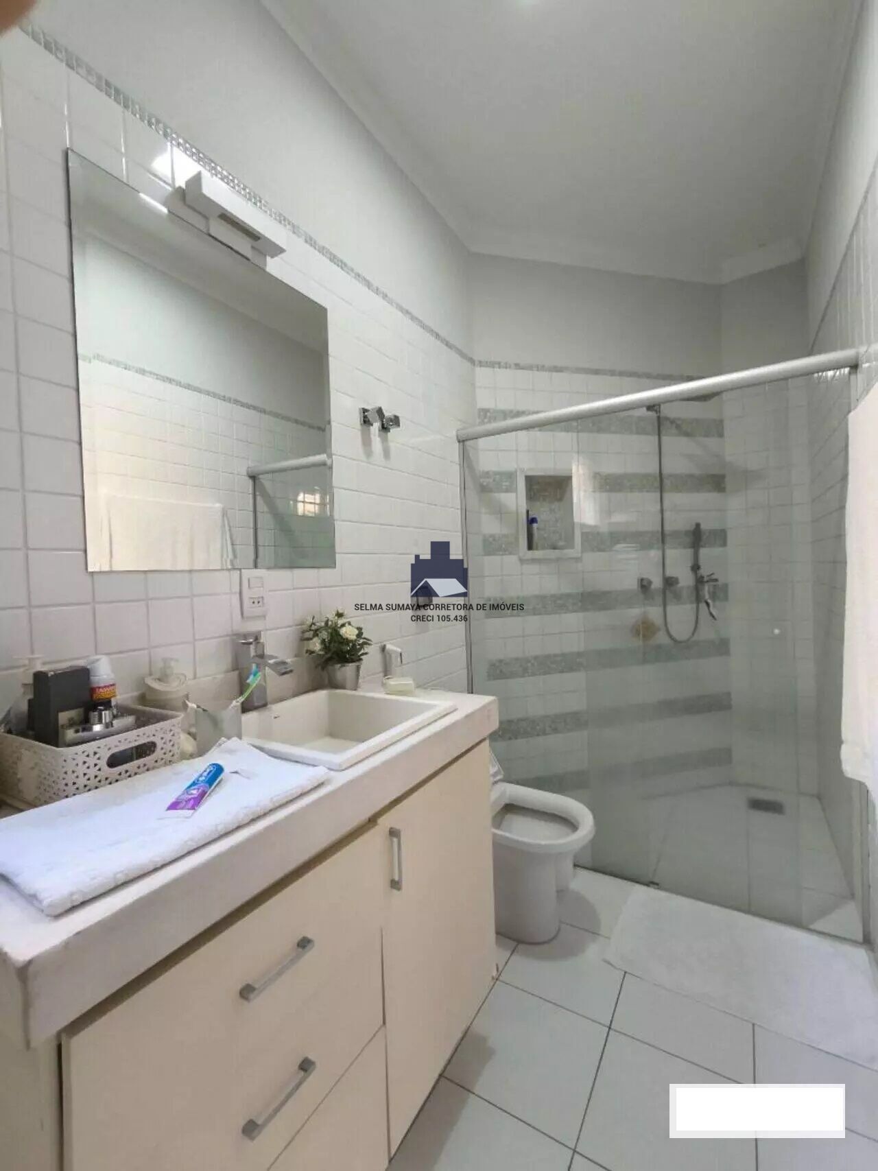 Casa de Condomínio com 3 quartos à venda, 220m² — foto 17 de 28