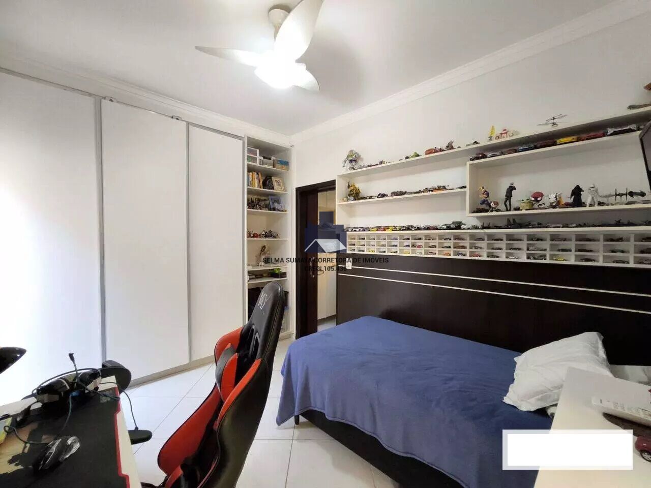 Casa de Condomínio com 3 quartos à venda, 220m² — foto 5 de 28