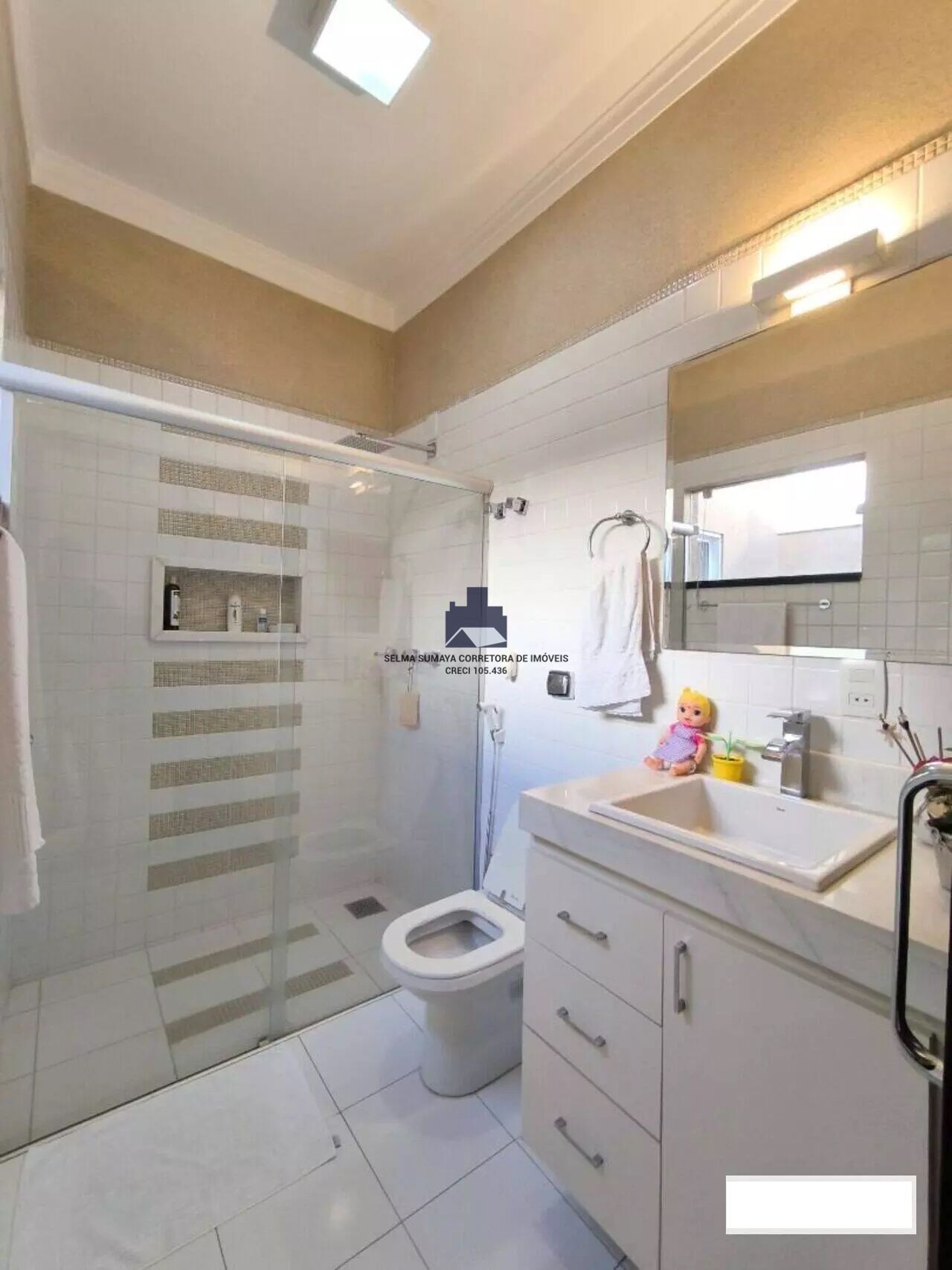 Casa de Condomínio com 3 quartos à venda, 220m² — foto 12 de 28