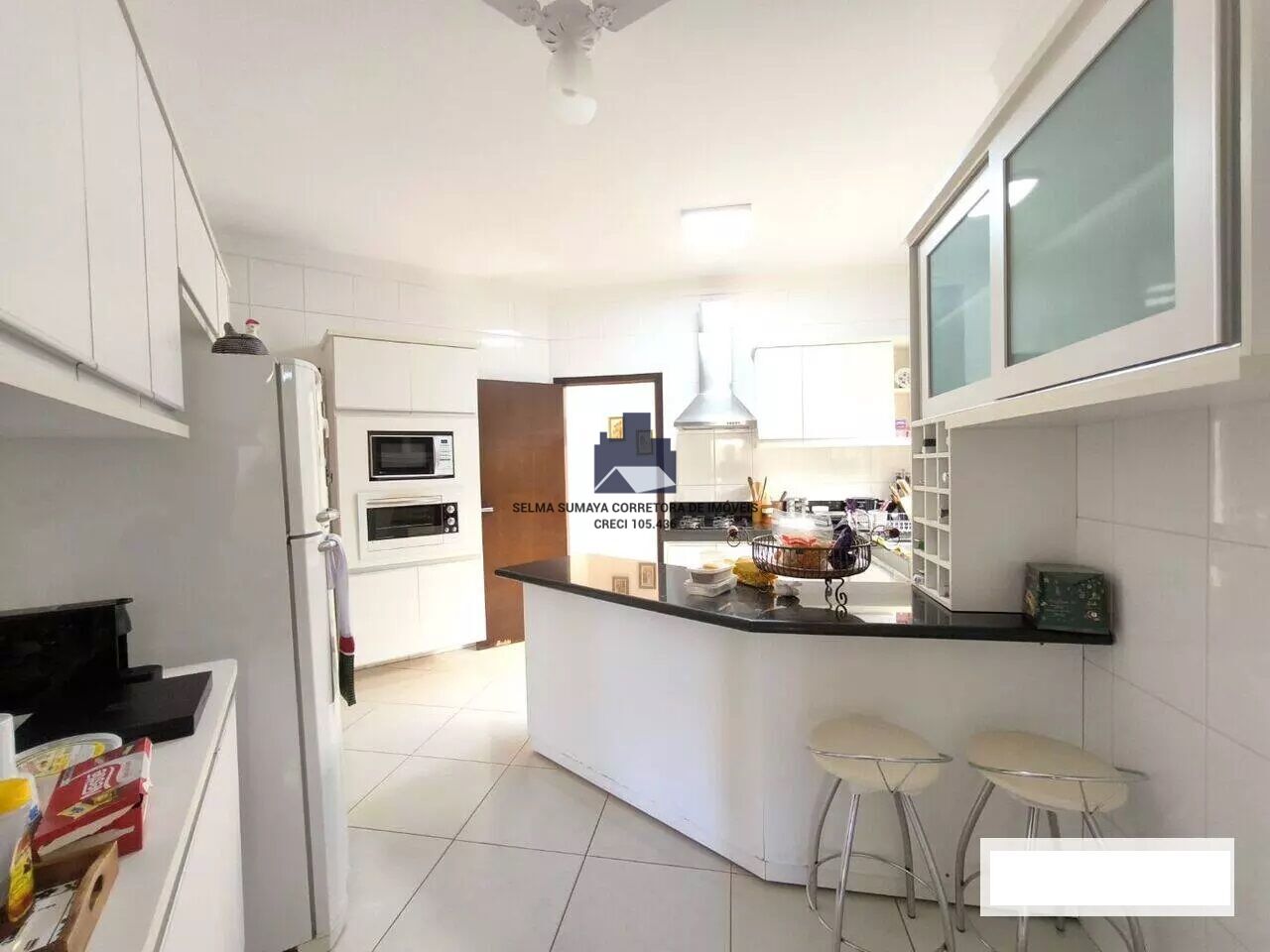Casa de Condomínio com 3 quartos à venda, 220m² — foto 28 de 28
