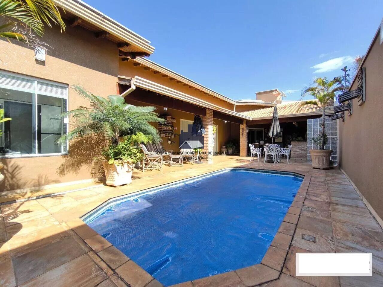 Casa de Condomínio com 3 quartos à venda, 220m² — foto 27 de 28