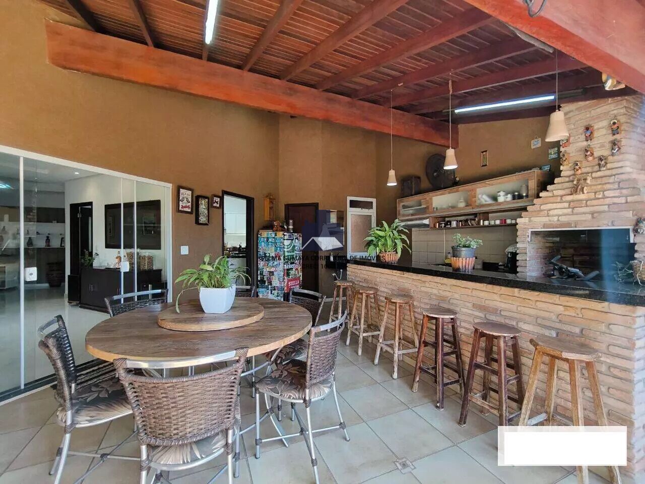 Casa de Condomínio com 3 quartos à venda, 220m² — foto 13 de 28