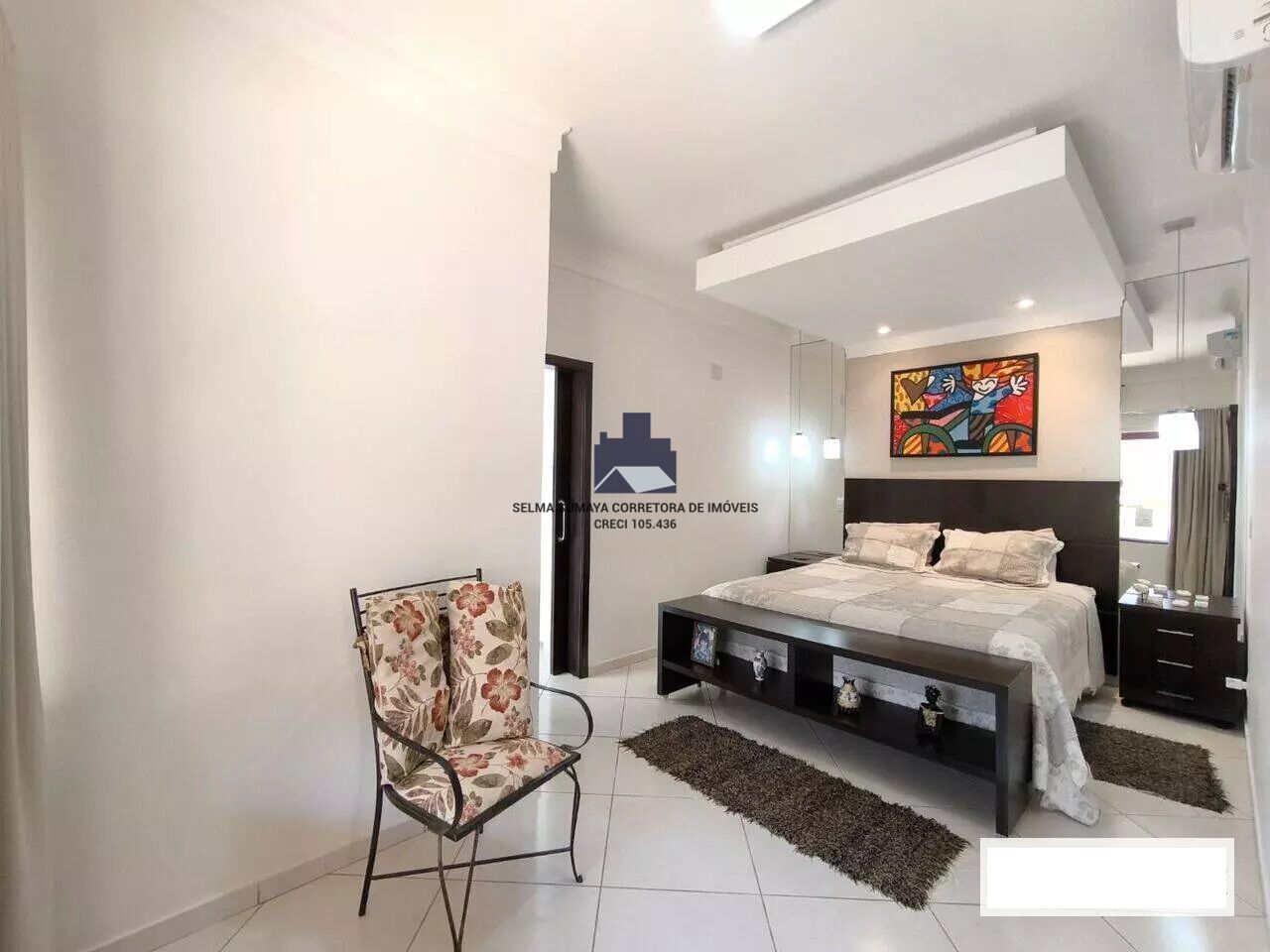 Casa de Condomínio com 3 quartos à venda, 220m² — foto 9 de 28