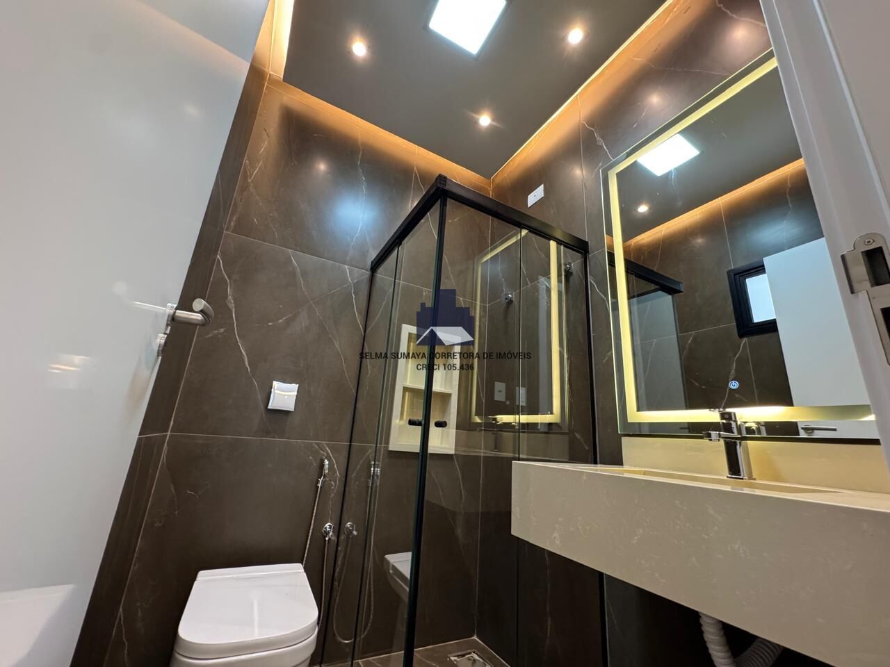 Casa de Condomínio com 3 quartos à venda, 180m² — foto 15 de 43