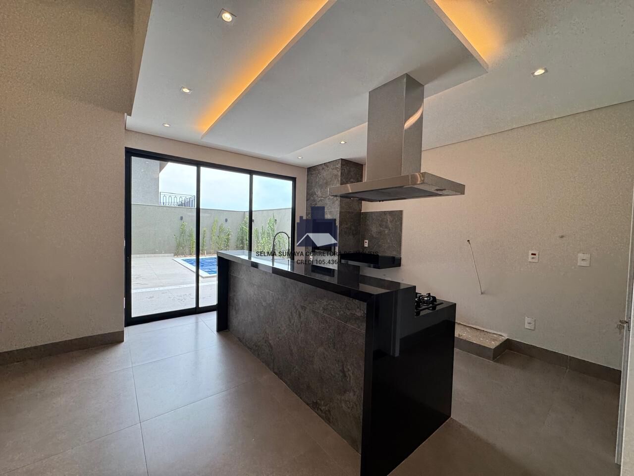 Casa de Condomínio com 3 quartos à venda, 180m² — foto 32 de 43
