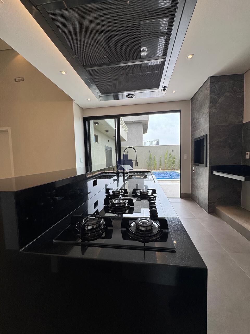 Casa de Condomínio com 3 quartos à venda, 180m² — foto 40 de 43