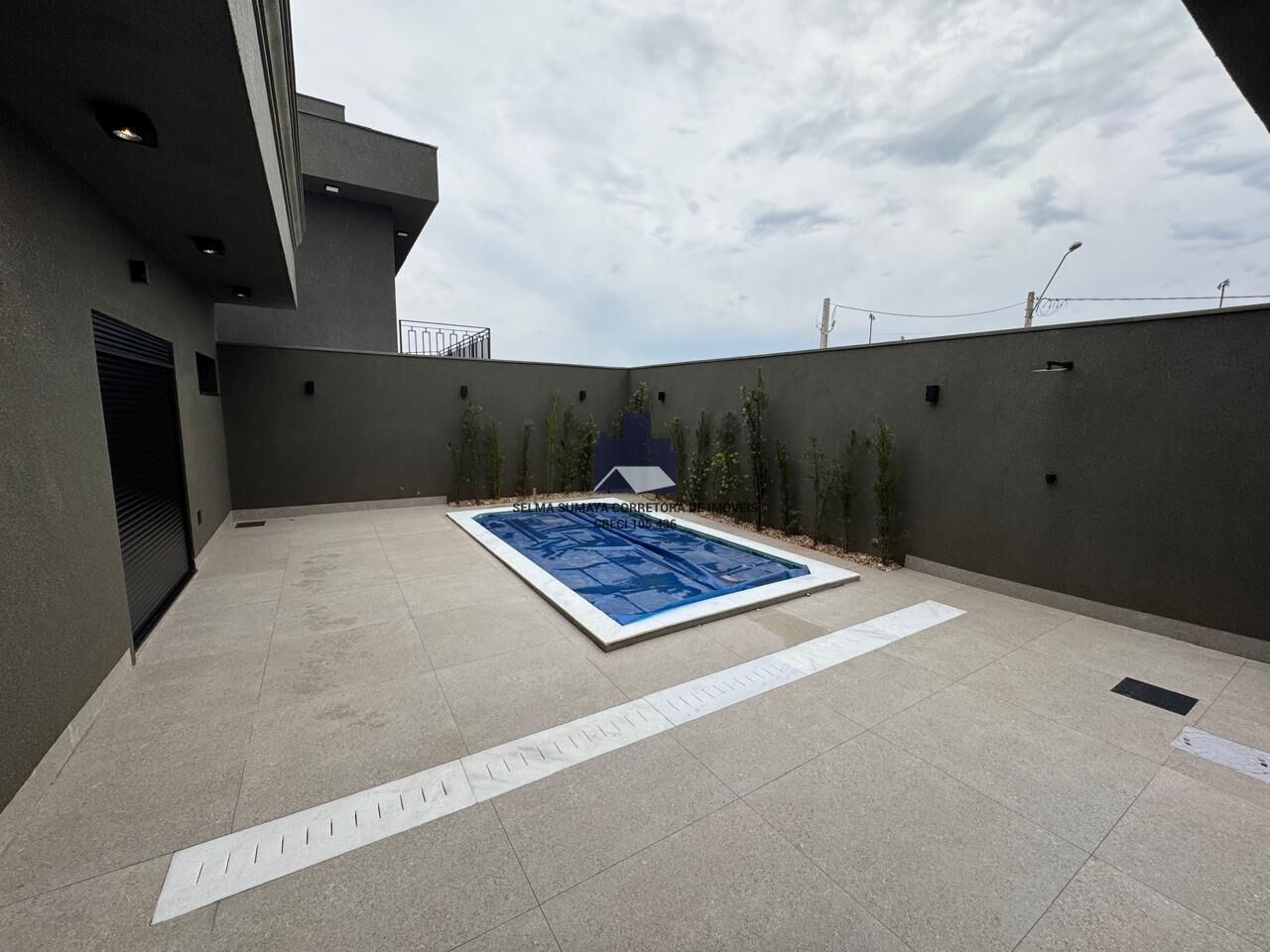 Casa de Condomínio com 3 quartos à venda, 180m² — foto 39 de 43