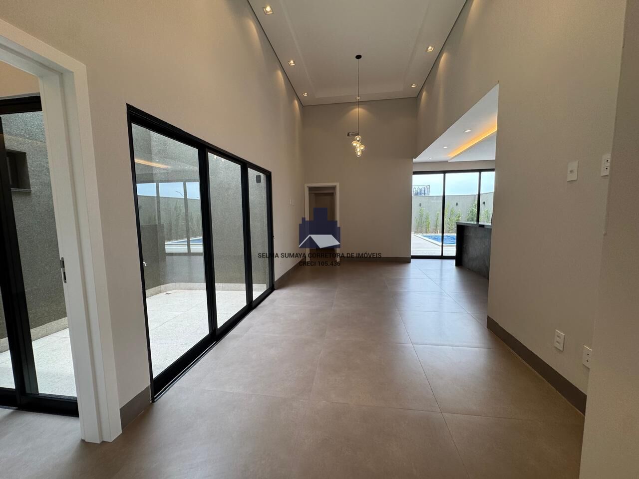 Casa de Condomínio com 3 quartos à venda, 180m² — foto 7 de 43