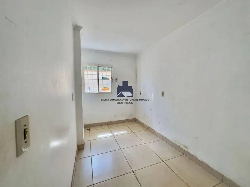 Casa com 3 quartos à venda, 224m² — foto 13 de 18