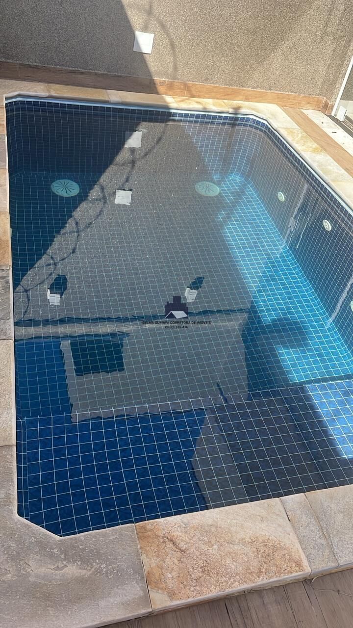 Casa de Condomínio com 3 quartos à venda, 165m² — foto 16 de 23