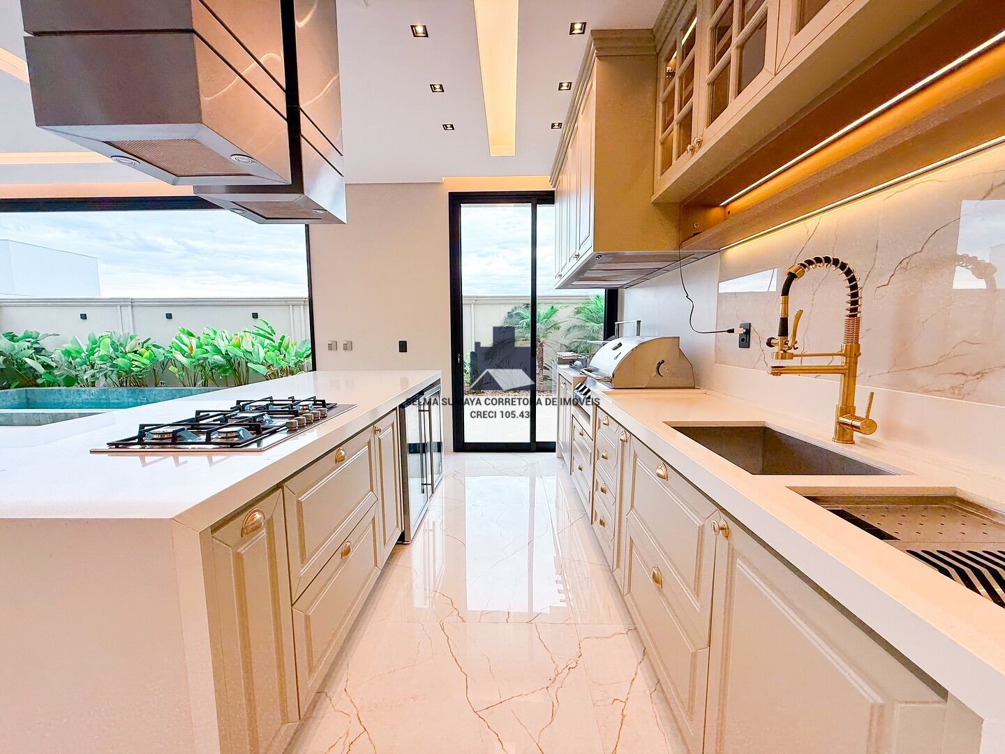 Casa de Condomínio com 4 quartos à venda, 420m² — foto 16 de 20